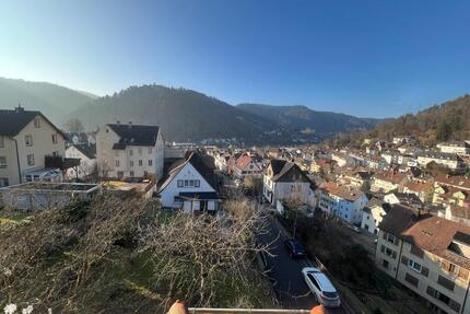 3-Zimmer Wohnung (75m2) mit Blick über Schramberg-Talstadt