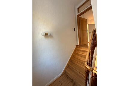 Frisch renovierte 3 Zimmer Wohnung nähe SkigebietWald - Hildesheim