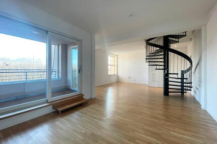 *** Coole 2 Zimmer Maisonette * 0426 * Stellplatz * Loggia Balkon * EBK möglich *** - Chemnitz Borna-Heinersdorf