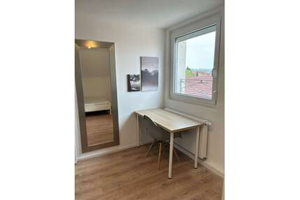 WG-Zimmer in Stuttgart 500,00 € 15 m²