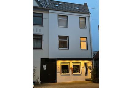 Helle 2 Zimmer Wohnung im 2.OG, Am Hulsberg, SOFORT frei - Bremen Östliche Vorstadt