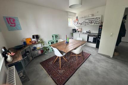 2 Zimmer Wohnung mit Wohnküche in Köln Zollstock zu vermieten