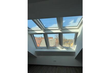 Schöne 3-Zimmer Dachgeschosswohnung in Beratzhausen - Adlkofen