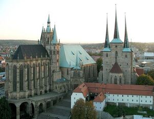 WG Zimmer Erfurt - Erfurt Cathedral Erfurter Dom Sankt Marien and Church St. Severius, self shot from a Ferris Wheel at the Erfurt Oktoberfest 23rd Sept 2007 Severikirche.
