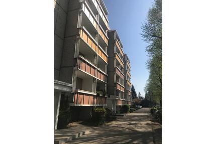 Schöne 3 Zimmer Wohnung - 320,00&nbsp;EUR Kaltmiete, ca.&nbsp; 62,10&nbsp;m&sup2; in Neubrandenburg (PLZ: 17033)