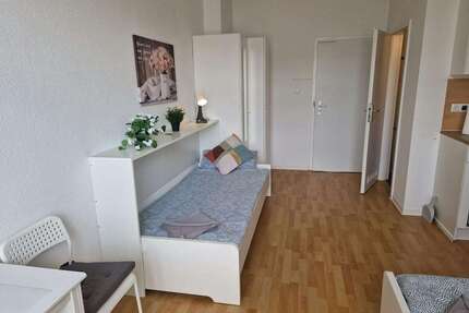WG-Zimmer in Berlin 890,00 € 28 m²
