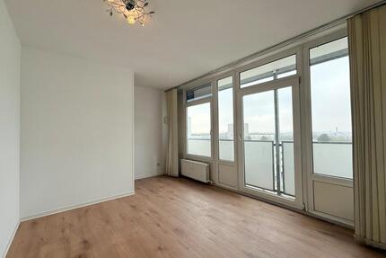 Helle. frisch sanierte 2-Zimmer Wochung mit großzügigem Balkon - Ludwigshafen am Rhein Ludwigshafen-Oggersheim