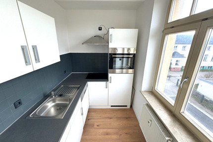 Frisch Renovierte 2 Zimmer Wohnung in Chemnitz | EBK+STELLPLATZ