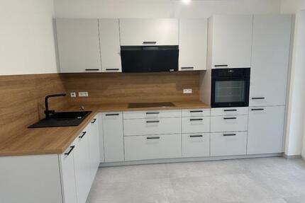 Erstbezug: Moderne 3-Zimmer Wohnung mit Blick auf Burg Hornberg - Haßmersheim
