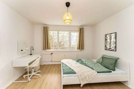 WG-Zimmer in Berlin 680,00 € 15.5 m²