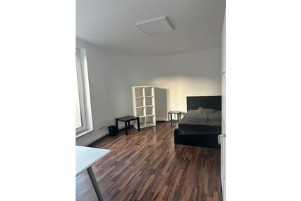 Helles und voll ausgestattetes WG-Zimmer in ruhiger 2er-WG Zent - Mannheim Innenstadt