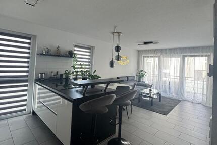 3,5 Zimmer Teil möblierte Studio Neuwertig Wohnung+Moderne Küche - Fellbach Oeffingen