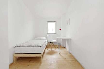 WG-Zimmer in Berlin 590,00 € 10 m²