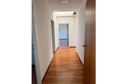 Große 4er-WG in Elmshorn – 158 m² im 1. OG, sofort frei - Kölln-Reisiek