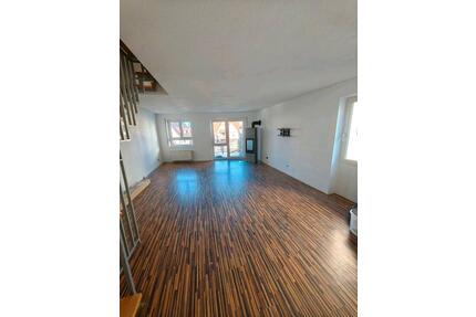 4,5 Zimmer Maisonette Wohnung 100m2 