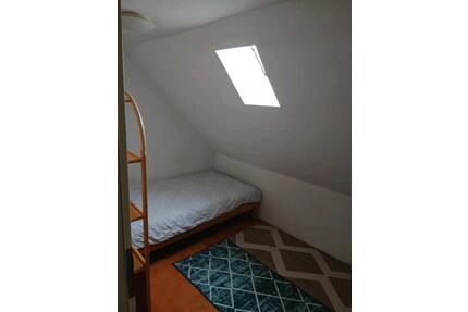 Zimmer zu vermieten - 300,00&nbsp;EUR Kaltmiete, ca.&nbsp; 20,00&nbsp;m&sup2;&nbsp;Wohnfl&auml;che in Edemissen (PLZ: 31234)