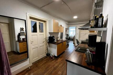 wg zimmer zum mieten - 450,00&nbsp;EUR Kaltmiete, ca.&nbsp; 10,00&nbsp;m&sup2; in Tübingen (PLZ: 72070)