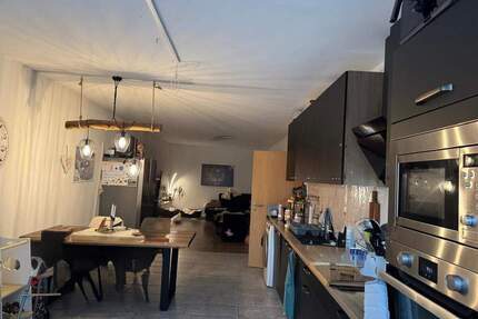 Großzügige & helle 4 Zimmer Wohnung in gefragter Lage in Trier‑Euren