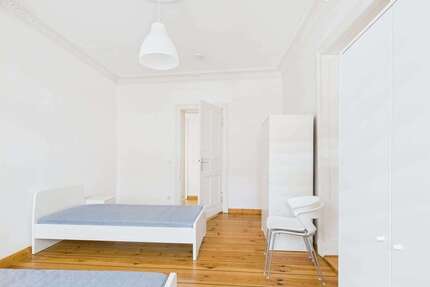 WG-Zimmer in Berlin 360,00 € 93 m²