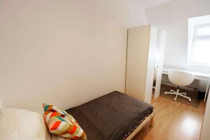 WG-Zimmer in Erfurt 450,00 € 9 m²