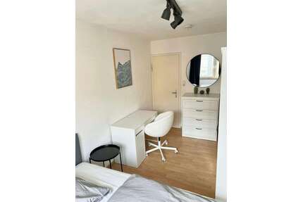 WG-Zimmer in Stuttgart 699,00 € 20 m²