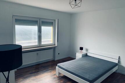 WG Zimmer gehoben in Raunheim Nähe Frankfurter Flughafen