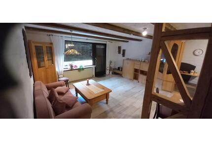 2 Zimmer Einliegerwohnung - 550,00&nbsp;EUR Kaltmiete, ca.&nbsp; 52,00&nbsp;m&sup2; in Simmelsdorf (PLZ: 91245)