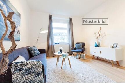 Über den Dächern von Essen: Helle 3 Zimmer Wohnung, ideal als WG