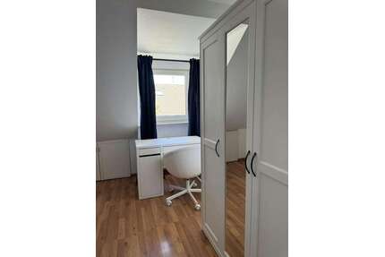 WG-Zimmer in Düsseldorf 699,00 € 15 m²