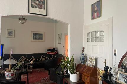 Großzügige 5-Zimmer-Altbauwohnung, nähe Ubahn, WG geeignet - Fürth Altstadt