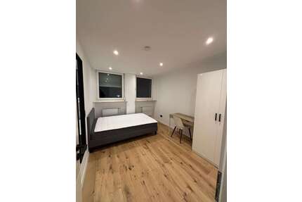 WG-Zimmer in München 680,00 € 10 m²