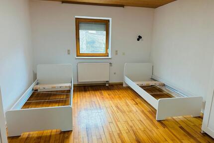 Zimmer - WG Einzelzimmer - 520,00&nbsp;EUR Kaltmiete, ca.&nbsp; 20,00&nbsp;m&sup2; in Neufahrn bei Freising (PLZ: 85375) Mintraching-Grüneck