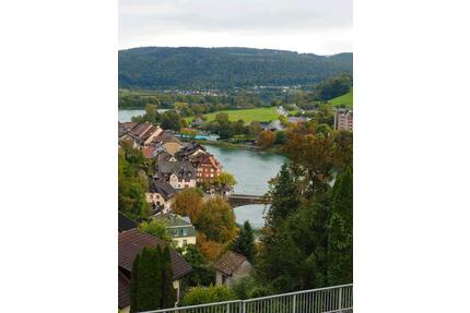 Helle 3,5 Zimmer Wohnung, zentrale Lage in Laufenburg mit Loggia - Laufenburg (Baden)