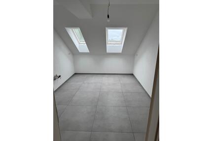5er WG in Offenburg -Bühl - 550,00&nbsp;EUR Kaltmiete, ca.&nbsp; 102,00&nbsp;m&sup2; in Offenburg (PLZ: 77652)
