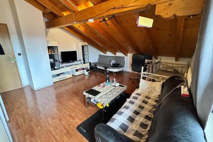 Teilmöbliertes Zimmer mit Balkon in Peiting