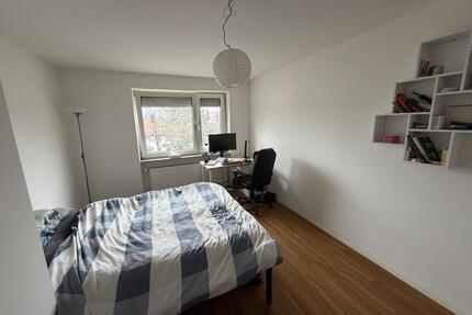 Zimmer in WG - Milbertshofen Am Hart - München