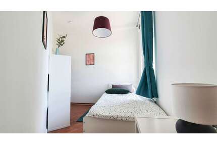 WG-Zimmer in Berlin 530,00 € 7 m²