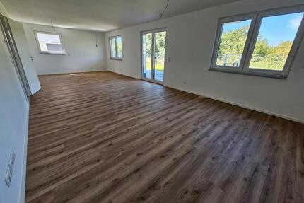 Erstbezug: Moderne 5-Zimmer Maisonette in Mörfelden-Walldorf mit