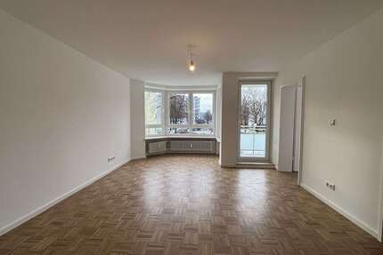 Wohnung zum Mieten in Augsburg 703,22 € 45.34 m²
