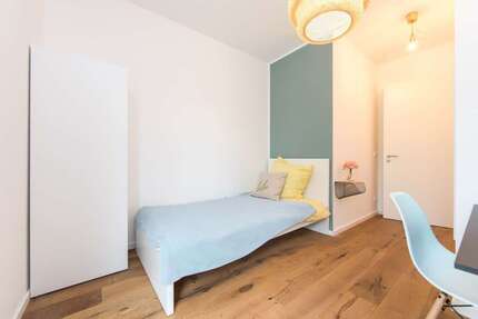 WG-Zimmer in Berlin 680,00 € 9 m²