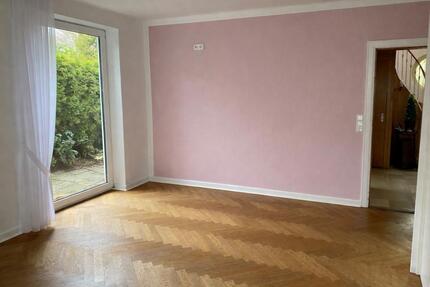 Neumünster: großes WG-Zimmer im Grünen - Tasdorf