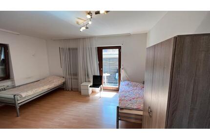 Apartment WG-Zimmer ( Hausmeister- & Reinigungstätigkeit) - Zirndorf