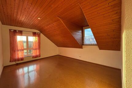 WG Zimmer, hell in ruhiger Ortsrandlage, Vermietung - Erbach