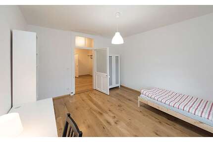 WG-Zimmer in München 850,00 € 16 m²