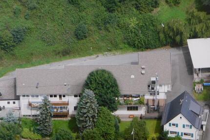 Lichtdurchflutete 4 Zimmer Wohnung mit grosser Terrasse - Reichshof