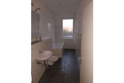 Wohnung zum Mieten in Gelsenkirchen 420,00 € 77 m²