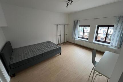 -Hochwertig und neuwertig modernisiertes WG Zimmer- - Lemgo