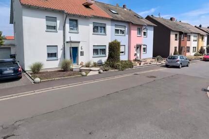 Helle 3 Zimmer Wohnung top Lage in Riegelsberg frisch saniert