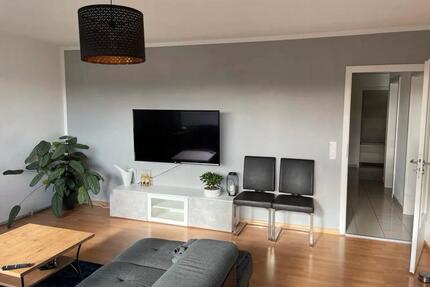 Renovierte 3 Zimmer Wohnung mit Balkon in Augsburg Wolframsvierte - Kissing