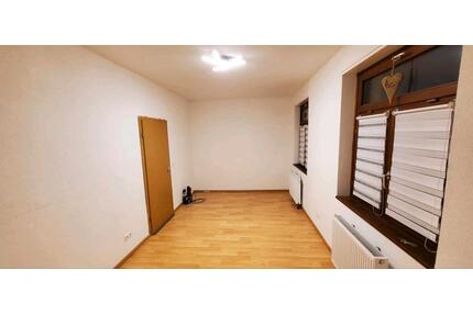 WG Zimmer Wohnung - 500,00&nbsp;EUR Kaltmiete, ca.&nbsp; 16,00&nbsp;m&sup2; in Oberkirch (PLZ: 77704)